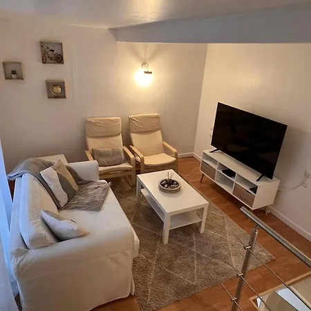 Aeroport Cdg Bourget Expo Asterix Paris Disney Holiday home Gonesse